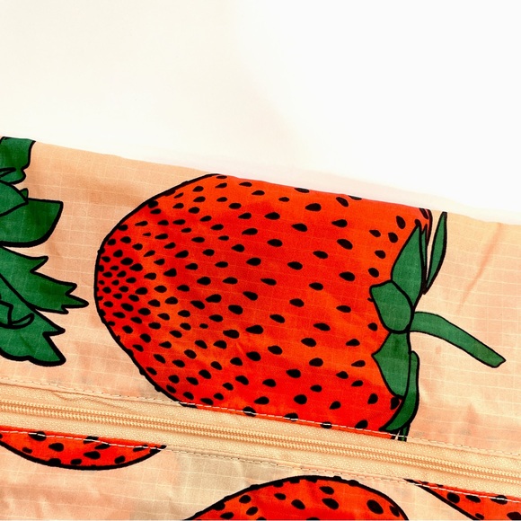 Baggu | 3D Zip Pouches Strawberry Orange Tree Print Medium Large Packing Cube - Picture 12 of 12